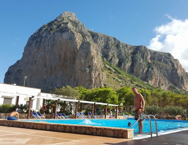 LUGLIO PER CAMPERISTI in Villaggio a San Vito Lo Capo
